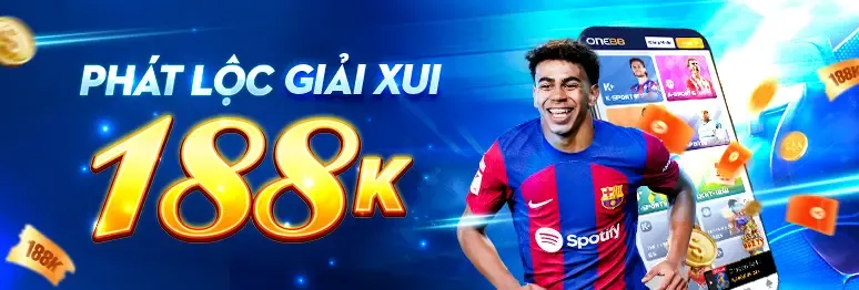 Người chơi đang tận hưởng game Bắn Cá CWIN88 NỔ HŨ